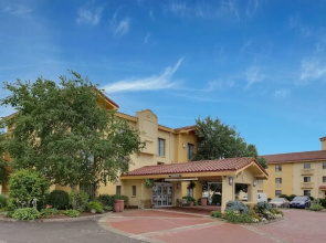 La Quinta Inn Pittsburgh Airport