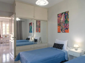 Lazaros Home 1