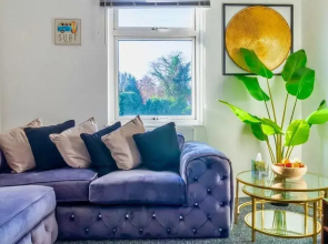 Rayleigh Retreat-spacious Family 3 Bed Apartment