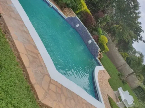 Immaculate 3 Bedroomed Guesthouse in Ilanda - 2041