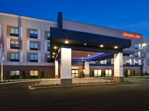 Hampton Inn Pleasant View, TN