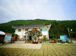 Buan Naesosa Camping Pension