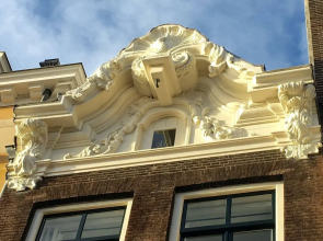 Herengracht Canal Apartment