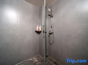 Xiangyang Youth Fengshang Hotel