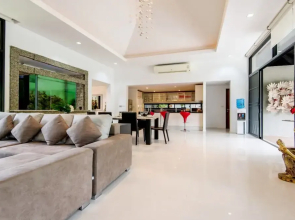 Kinnaree Villa Loch Palm Golf by Chattha