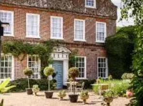 Mangreen Country House