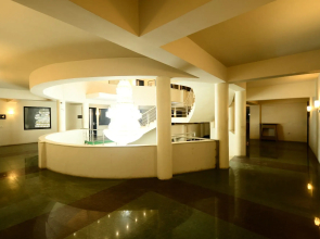 Hotel Aksa Srinagar