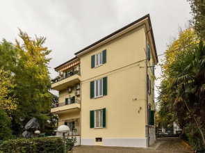Alberti 12 - Appartamento Vittorio con Balcone