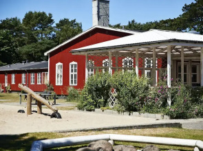 Rønne Vandrerhjem - Hostel