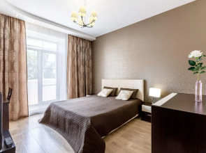 Аврора на улице 50 Лет Октября 15