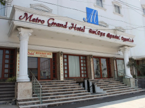 Metro Grand Hotel