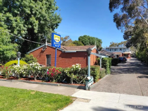 The Coachman Motel & Units
