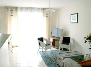 Apartment With 2 Bedrooms in Saint Goustan Auray, With Terrace - 15 km