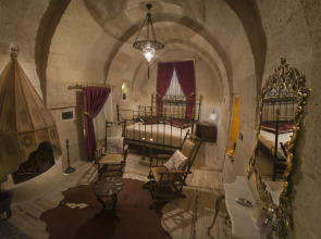 Elika Cave Suites & Spa