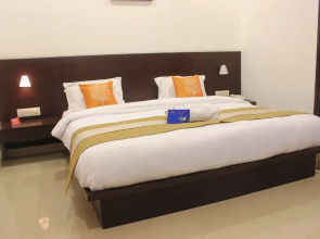 OYO Premium Nagpur Railway Station Road
