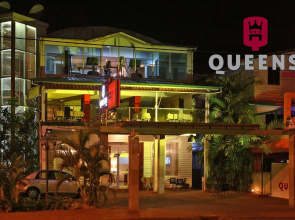 Queens Hotel
