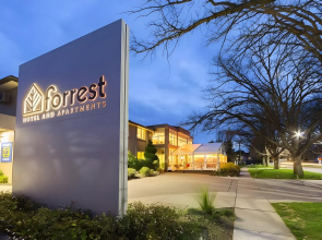 Forrest Hotel and Apartments
