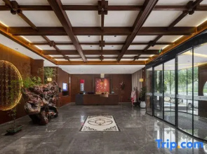 QIANNA HOTEL (Zhengzhou Fangte)