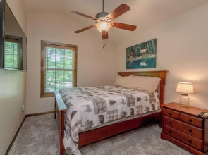 Hickory Hideaway - Communal Pool Access