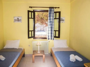 DELLAS The house with the loft.