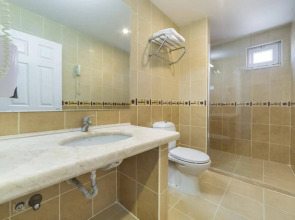 Royalisa City Apart Hotel