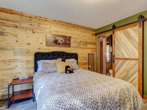 The Blue Lake House - Family fun Abound