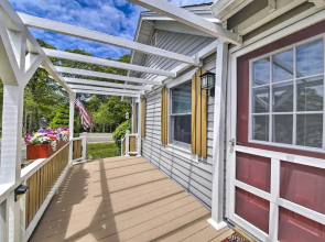 Charming East Boothbay Cottage w/ Large Yard!