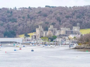 Apartment 33 Deganwy Castle, Deganwy