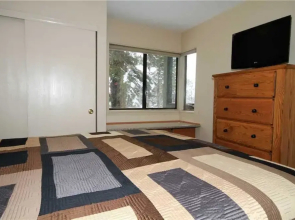 Crestview Condominium #63 1 Bedroom 2 Bathrooms Condo