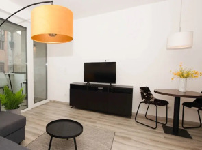 Elisabeth Downtown Apartments by UrbanRent