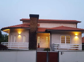 Sweet 3 Bedrooms Terrace Home Close Esposende