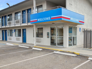 Motel 6 Carson City, NV