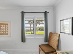 Shorehom by the Sea 14