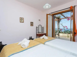 Maroulas Villas Collection