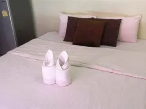 Kluay Mai Bungalow Beach