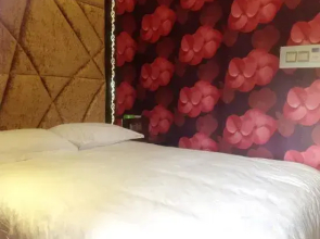 Bole Shi Shang Hotel
