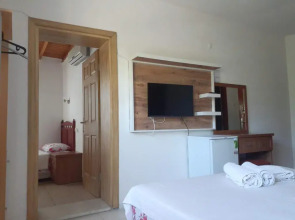 Sunset Boutique Hotel & Apartments