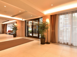 Home Inns Plus Shanghai Xujiahui Branch