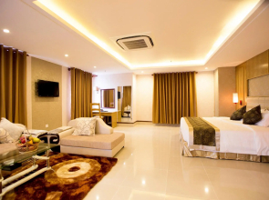 West Hotel