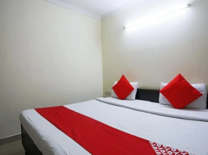 OYO 70142 Astar Hotel Inn