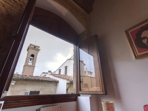 Ponte Vecchio Suite by Home Sharing