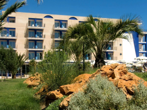 Roses Hotel