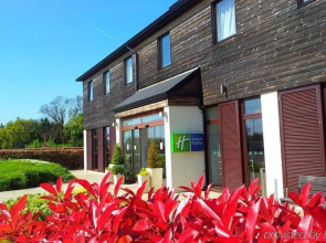 Holiday Inn Express London-Epsom Downs by IHG