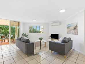 6 Parkshores Sunshine Location Location Location