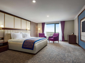 Ramada Plaza By Wyndham Silivri