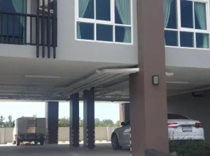 Thara Bayview Condo