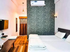 Hotel Shivani Palace