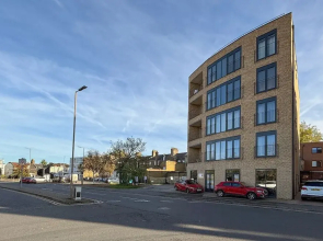 Elegant Spacious Luxury 2 bed Apartment Sleeps 6