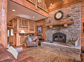 Duck Creek Village Chalet w/ Fire Pit & Decks