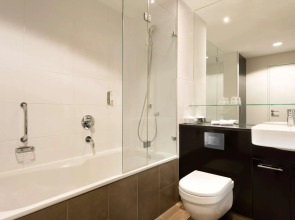 Adina Apartment Hotel Frankfurt Neue Oper